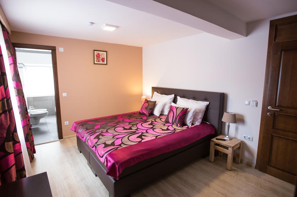 Heartland City B&B Tuzla Exterior foto